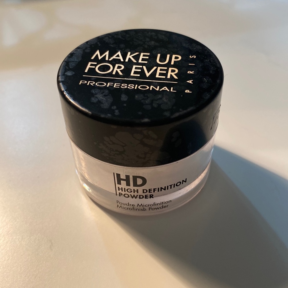 Make up forever HD powder